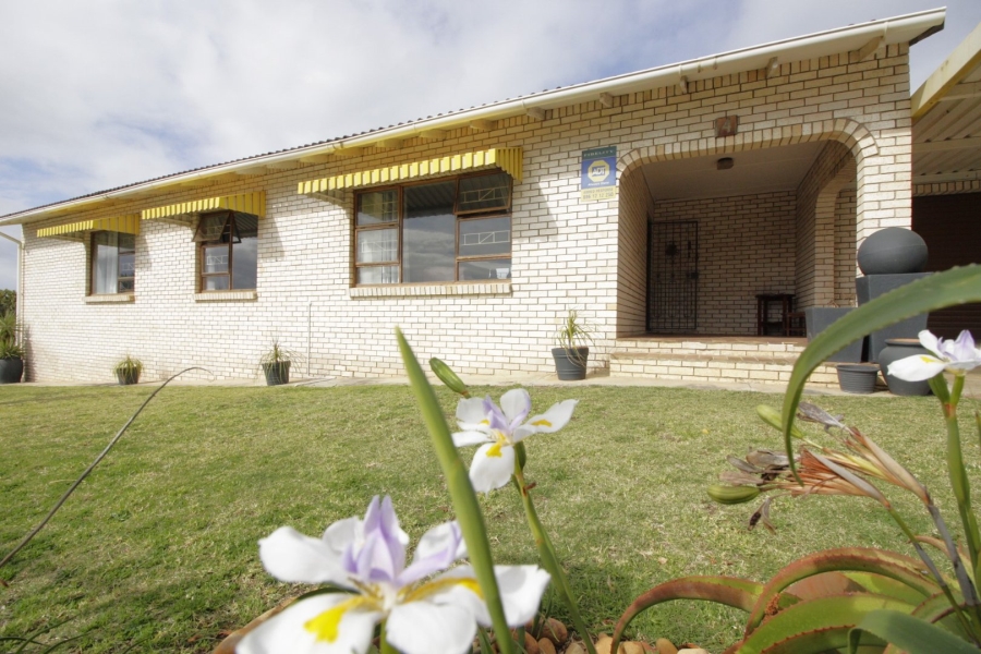 2 Bedroom Property for Sale in Wavecrest Eastern Cape
